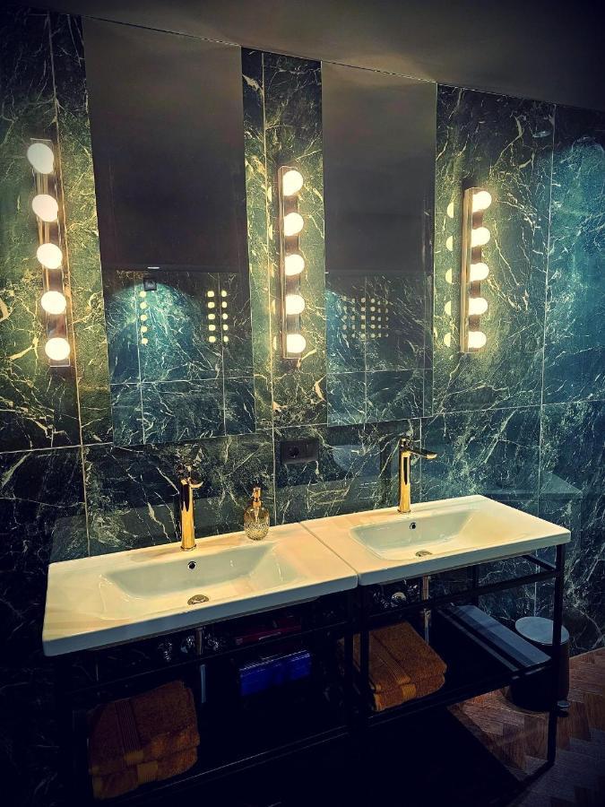 Booza 69 Luxury Rooms Split Exterior photo